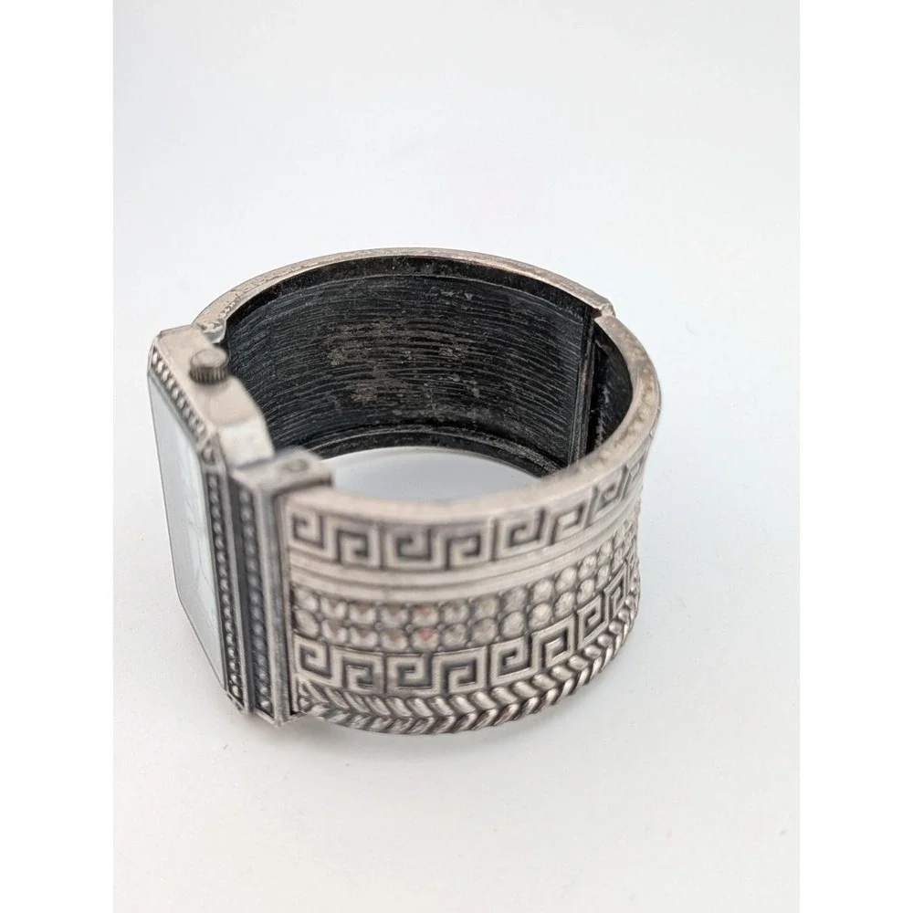Chico's Watch Womens 40mm Case MOP Dial Silver Textured Bangle Band- New Battery
